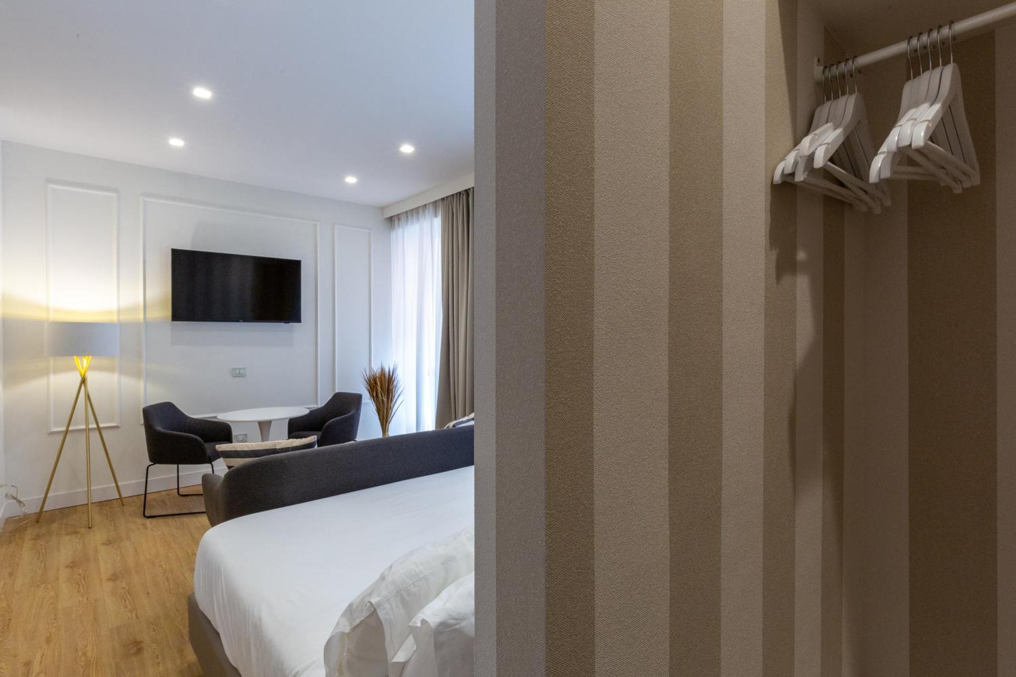 Hotel Casa Lounge Costituzione Cagliari Zewnętrze zdjęcie