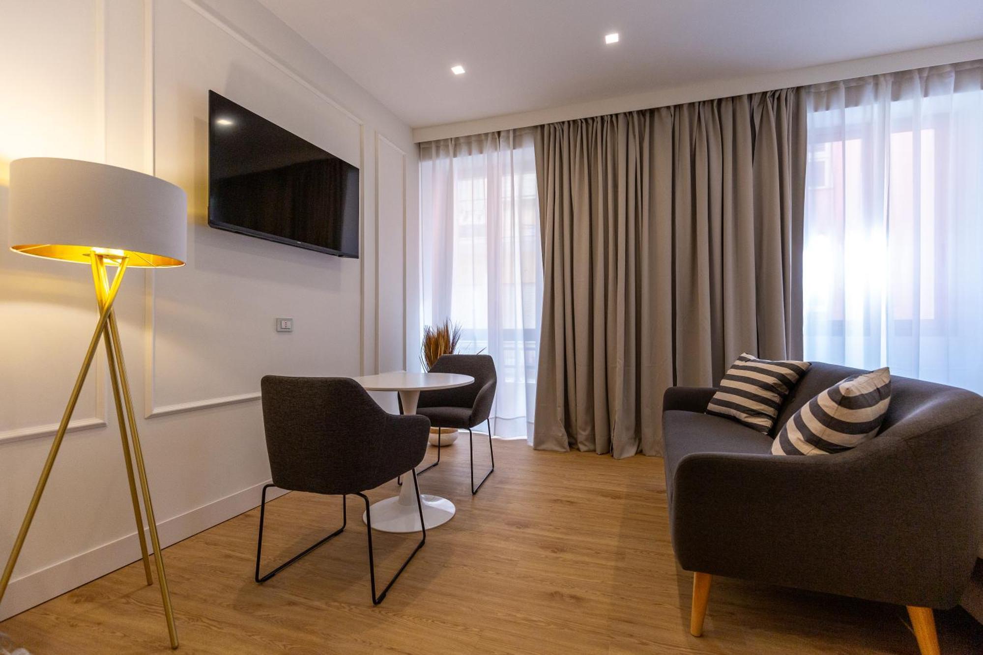Hotel Casa Lounge Costituzione Cagliari Zewnętrze zdjęcie