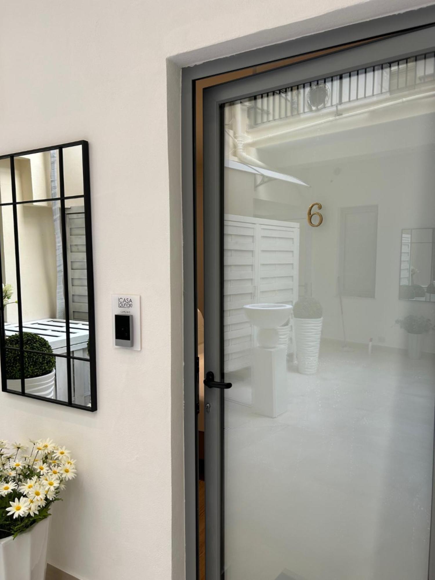 Hotel Casa Lounge Costituzione Cagliari Zewnętrze zdjęcie