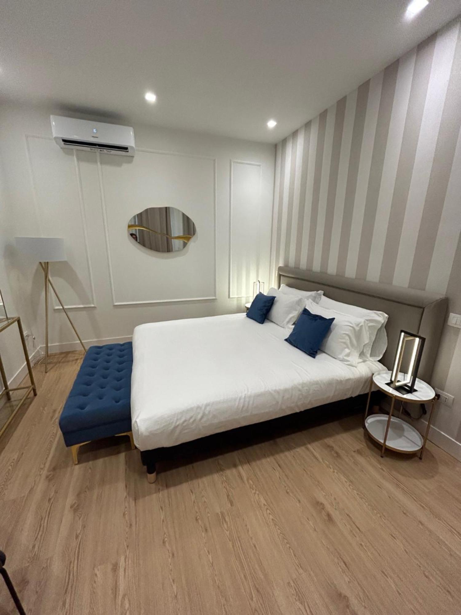 Hotel Casa Lounge Costituzione Cagliari Zewnętrze zdjęcie